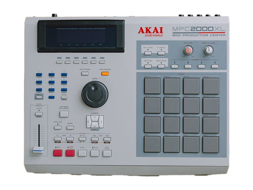 AKAI Professional MPC2000XL CF