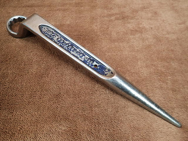 チタンメガネレンチ