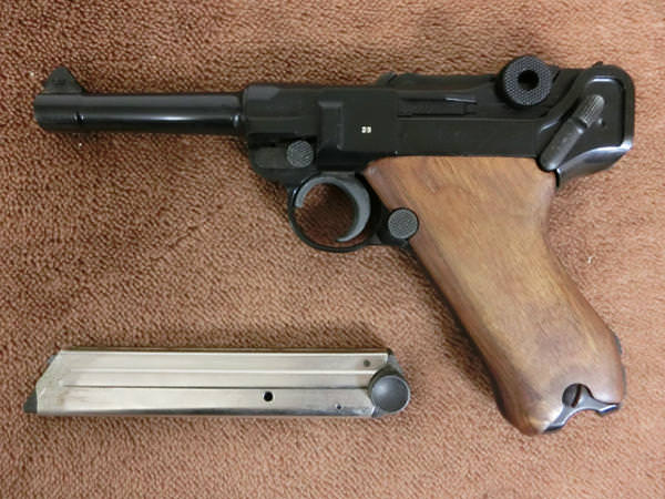 MGC ルガー P08 モデルガン 木製グリップ