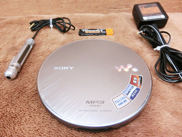 完動品】SONY CDウォークマン D-NE830 上位モデル 付属品互換電池 完動 