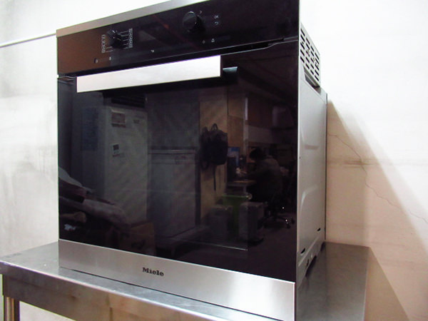 Miele ミーレ H6260B 電気オーブン