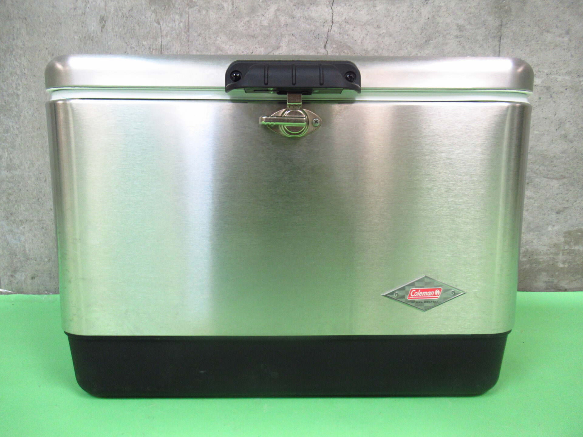 コールマン ステンレススチールベルト クーラーボックス 54QT