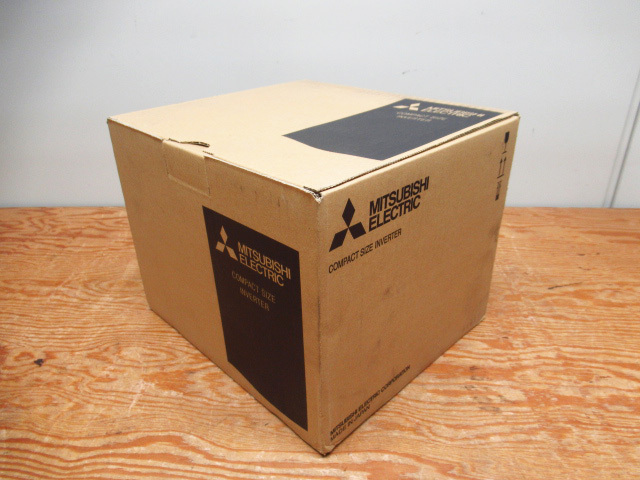 Mitsubishi 三菱電機 FR-E740-3.7K インバータ 2021年製