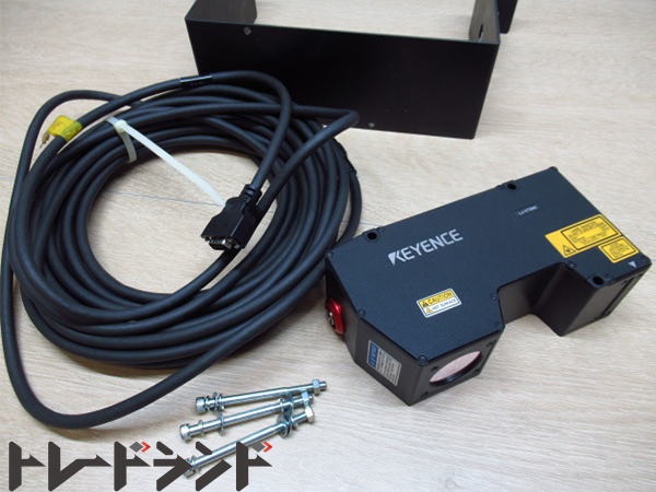KEYENCE キーエンス LJ-V7300 センサヘッド CB-B10 ヘッドコントローラー間ケーブル セット