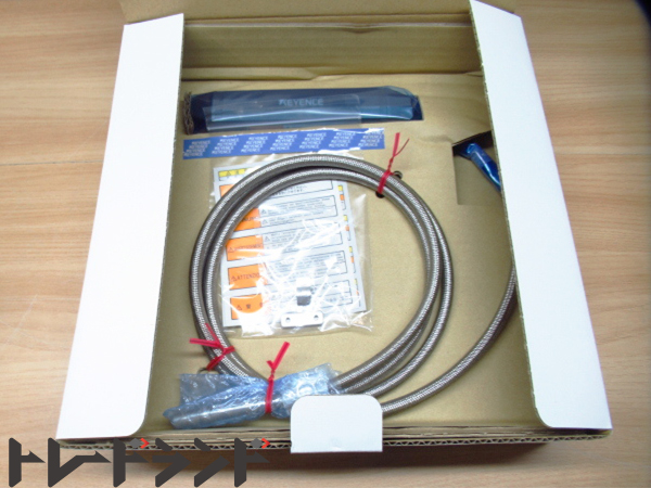 キーエンス SJ-M020 スポットタイプ本体 ヘッドケーブル イオナイザー 高性能マイクロ除電器 イオンブロー 静電気除去装置 19個