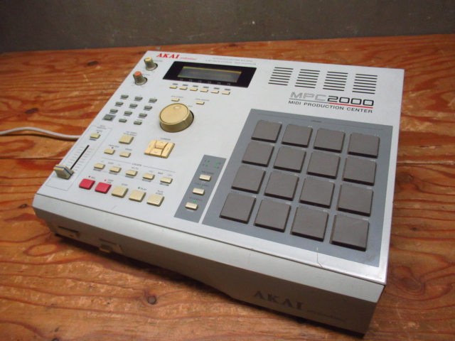 AKAI アカイ MPC2000 MIDI PRODUCTION CENTER